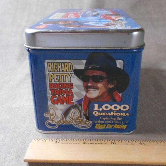 Vintage #43 Richard Petty Racing Trivia Game 1998 NASCAR Stock Car History - Picture 7 of 11